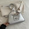 Bolsa de Axila Lisa Moda Nova 2024 Textura Fashionável Casual Bolsa de Ombro Verão Estilo Ocidental Simples Pequena Quadrada