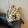 Mochila Casual Transfronteiriça de Bolinhas Feminina 2026 Verão Nova Grande Capacidade para Ir ao Trabalho Estudante Mochila Escolar Mochila Multibolsos