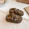 Zapatos de gamuza de otoño para niñas 2026 nueva colección de otoño color liso estampado de leopardo suela suave antideslizantes casuales para estudiantes de todas las edades