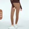 ¡En stock, se envía inmediatamente! Colección de rebajas: Camisetas sin mangas de yoga, manga corta, pantalones de yoga, faldas de tenis. Hasta agotar existencias.