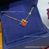 Nuevo Collar con Monograma V-Gold en Forma de Flor Puntiaguda, Gruesamente Chapado en Oro Rosa de 18 Quilates, Cadena para Clavícula, Transmisión en Vivo, Dropshipping, Producto de Nicho