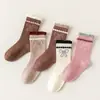 Calcetines de Moda para Niños Medianos y Grandes al por Mayor Calcetines para Niños Categoría Otoño e Invierno 2025 Calcetines Deportivos de Algodón para Estudiantes Absorbentes de Sudor y Transpirables