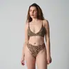 Conjunto de Sujetador Bralette Triángulo Estilo Kardashian Skims Estampado de Leopardo Ultra Delgada Doble Capa Color Nude Profundo en V