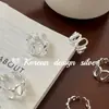Diseño Nicho Coreano Joyería Minimalista de Plata Anillo de Plata de Ley S925 con Diseño Hueco de Gota de Agua Empalmada con Diseño Único y Estilo Versátil