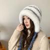 Gorro de felpa con protección para los oídos para otoño e invierno, versión coreana de gorro de punto con correa pequeña para todo tipo de rostro de ciclismo, gorro de lana cálido