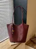 Bolso tote grande de patrón tejido transfronterizo para mujer, nuevo modelo 2026, bolso de hombro de color liso simple y elegante estilo coreano de nicho