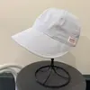 Sombrero de Pescador Parcheado a Rayas Nuevo Coreano para Mujer, Estilo Delgado de Verano, Ala Ancha para Sombrear el Sol, Adelgazante de Rostro, Protección Solar, Sombrero de Moda