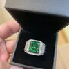 Anillo para Hombre Nuevo, Elegante y Versátil con Moissanita de 5 Quilates, Diseño Audaz y Grandioso, Regalo Perfecto para Novio, Directo del Fabricante