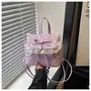 Mochila Pequena Feminina Moda Fresca com Renda de Bolinhas Estilo Coreano 2026 Nova Renda Leve para Deslocamento e Viagem