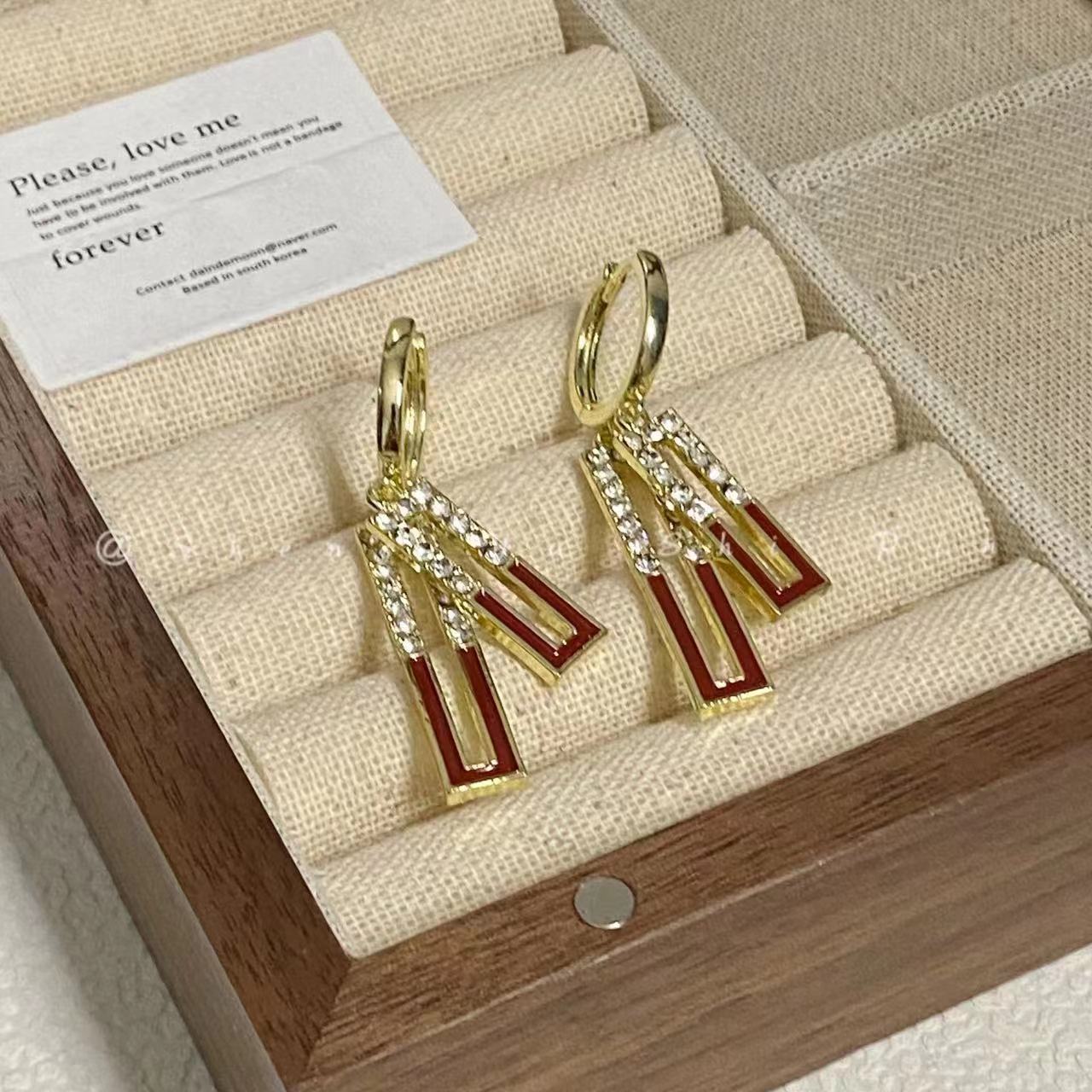 06ab83c99c9d3125570a66ecfeee11