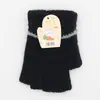 2026 Invierno Nuevo Estilo Guantes de Medio Dedo para Niños Color Puro Lana 3-10 Años Niños Guantes Protectores para Escribir a Prueba de Frío Venta al por Mayor
