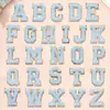 Directamente de la Fábrica Fuente, Parches Bordados de Letras en Color Azul Cielo para Toallas, Parches Decorativos Autoadhesivos para Ropa y Bolsos