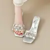 Impresionantes sandalias transparentes y elegantes para mujer para usar en verano con faldas, modelo 2026, zapatos de tacón alto de alta gama y a la moda.