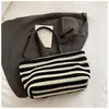 2025 Bolso Tote de Gran Capacidad Estilo Coreano Costuras Contraste de Color Bolso Tipo Cubo Verano Nuevo Bolso Tejido Calado Bolso Estilo Perezoso