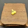 Colgante de Cera de Abeja de Segunda Generación Pequeños Accesorios DIY Hecho a Mano Resina Flor de Loto Gota Cadena de Cuentas de Calabaza Pulsera Hebilla Segura Colgante