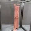 Vestido de verão off-shoulder plissado com fitas, estilo ins 2026, europeu e americano, transfronteiriço, elegante e estiloso, feito de tecido de malha elástico