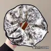 Scrunchies da moda e casuais para outono/inverno, elásticos de cabelo estilo coreano para coques, nova coleção 2026, elásticos de cabelo oversized com um visual sofisticado para mulheres