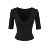 Camiseta de Manga Corta con Cuello en V Profundo Estilo Chica Picante Madura 2026 Verano Nuevo Ajuste Delgado Top Versátil para Mujer Tendencia