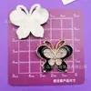 Corbata de moño con Flor de Perla Galvanizada Mariposa Oso en Forma de Corazón Accesorios de Plástico DIY Funda de Teléfono Pasador Accesorios para Zuecos