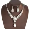 Colar Brincos Pulseira de Cristal Conjunto de Três Peças Banquete de Casamento Acessórios para Noiva Moda Europeia Americana Design de Flor