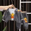 Ropa Nueva de Primavera Otoño para Niños Ropa Elegante de Primavera y Otoño para Niños Ropa de Moda para Niños Conjunto Casual de Mezclilla de Patito Amarillo