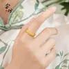 Anillo de Hello Kitty bañado en oro para mujer, anillo con patrón en relieve y interior liso, chapado en cobre, anillo de pareja, moderno y versátil