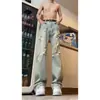 Jeans de mezclilla lavada azul hielo para hombre, pantalones rectos finos de verano estilo alta calle americana, pantalones geniales y versátiles 2026