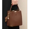 Bolsos Populares para Mujer de Este Año 2025 Nuevo Bolso de Cubo Cruzado de Hombro Único de Moda Trendy Bolso de Mano para Ropa de Trabajo Bolso para Mujer