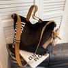Bolsa de Lona para Mulheres, Grande Capacidade, Novo Modelo 2026, Bolsa de Ombro Transversal Versátil para o Verão, Bolsa de Mão Texturizada, Bolsa Tote para o Dia a Dia