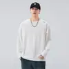 Camiseta pesada retro americana 230g, masculina de manga comprida nova coleção outono, top casual simples e soltinho na cor vermelho-data