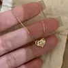 Nuevo Collar de Diamante con Forma de Corazón Grabado con Láser para Mujer, Cadena para Clavícula con un Toque de Lujo Ligero y de Alta Gama, Moda Versátil Exquisita de Nicho Estilo Ins