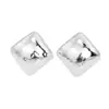 Pendientes Versátiles Cuadrados Elegantes de Estilo Minimalista Neutro para Mujer, Moda Urbana de Diseño de Nicho con Clips para Oreja Martillados a Mano en Plata