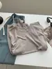 Cubierta Protectora Solar Fresca y Sencilla Color Verde Menta para Mujer, Camiseta de Manga Larga Fluida de Lyocell Tencel, Camisa Fina de Verano para Aire Acondicionado