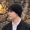 Gorro tejido negro de punto para hombre, nuevo para otoño e invierno, transfronterizo, versátil, cálido y adelgazante, gorro de punto acanalado de color sólido