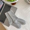 Meias cinza femininas Ins Meias da moda de meados do outono Outono e inverno Algodão puro Estilo japonês Estilo balé Sapatos de treinamento alemães combinando Meias empilhadas de boca solta