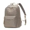 Mochila de alta gama para el día a día 2026, gran capacidad, simple y versátil, bolsa de viaje casual, ligera y moderna