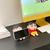 Soporte para teléfono Crayon Shin-chan, un soporte para teléfono lindo y práctico para gente perezosa, un encantador adorno de escritorio, un modelo de figura y un regalo de moda