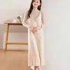 Vestido de punto de lana 100% con escote en V y tirantes largo versátil cómodo hipoalergénico para mujer otoño e invierno nuevo