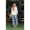 Blusa Nueva de Otoño 2026 Estilo Francés con Escote en V y Ribete de Encaje para Mujer, Top Delgado Blanco con Cinturón de Corbata, Transfronterizo Europeo y Americano
