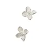 Brincos de Pérola Flor Branca Cintilante para Mulheres, Estilo Francês, Delicados, Luxo Leve, Tendência de Moda Retrô