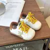 Zapatos deportivos casuales para niños, nuevo modelo otoño 2025, zapatillas deportivas versátiles para niños mayores, zapatos deportivos casuales para niños y niñas