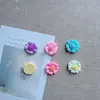 Novos acessórios coloridos doces de resina de cor sólida em formato de pétala atacado DIY grampo de franja cola de creme chaveiro tamancos