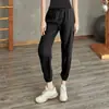 Novas calças de yoga nude justas sexy secagem rápida para corrida esportes elásticas respiráveis calças cropped para usar por cima modeladoras verão