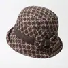 Boina al por mayor Otoño e Invierno Nuevo Casual Versátil Sombrero Octagonal Cuadros Moda Sombrero para mediana edad y ancianos Engrosado y Cálido