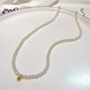 Colar de Pérolas Imitação Estilo Francês para Mulheres Grão Dourado Design de Nicho Aço Titânio Elegante Sensação de Alto Padrão Corrente para Clavícula Personalizada Versátil Luxo Leve