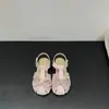 Sapatos de Princesa para Meninas 2026 Novo Modelo Sandálias Coloridas Brilhantes com Strass e Laço Estilo Casual Coreano Tendência Calçados Infantis