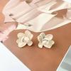 Aretes de botón de flor súper hada suave para mujer, estilo retro de Hong Kong, nicho, alta gama, moda, elegantes, combinables, simples