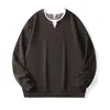 Sudadera de peso pesado de alta gama cómoda, estilo falso de dos piezas, para hombre, nuevo estilo primavera/otoño 2026, camiseta de manga larga, top de corte holgado