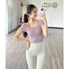 Ropa de yoga con top con almohadilla en el pecho Pilates verano ropa deportiva manga corta estilo dos piezas ropa de yoga ropa de fitness top al por mayor