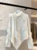 Suéter de Punto Floral Tridimensional de Cuello Alto Estilo Francés 2025 Otoño e Invierno Nuevo Diseño Suéter Irregular Pullover para Mujer